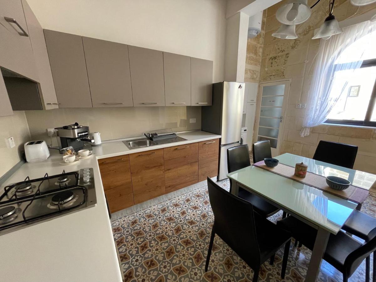 Penelope Townhouse Ghajn il-Kbira (Gozo) Exterior photo