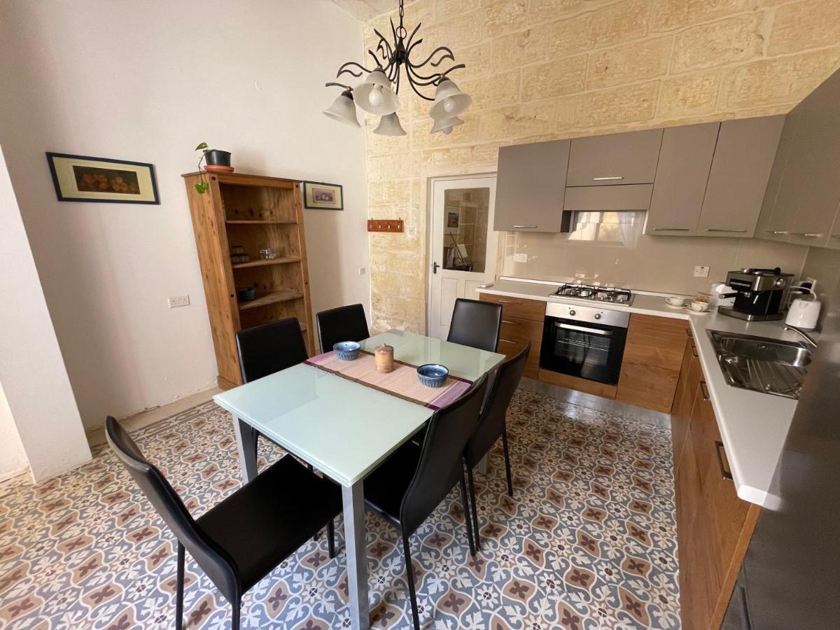 Penelope Townhouse Ghajn il-Kbira (Gozo) Exterior photo