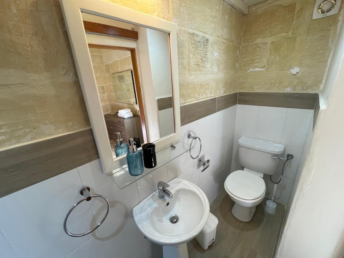 Penelope Townhouse Ghajn il-Kbira (Gozo) Exterior photo